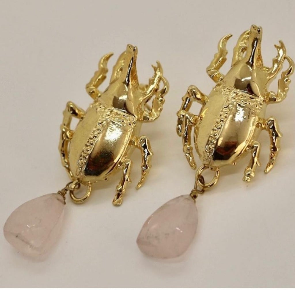 Aros escarabajo con cuarzo rosa